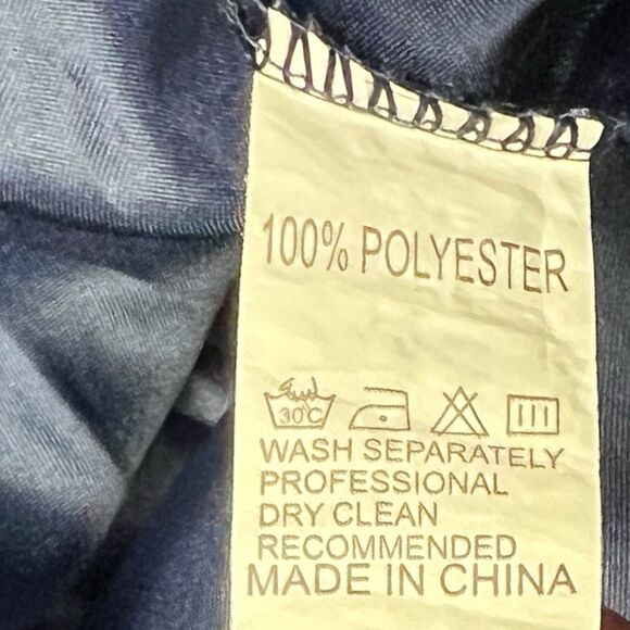 Elegant Lace Wedding Dress in Blue - Picture 8 of 9